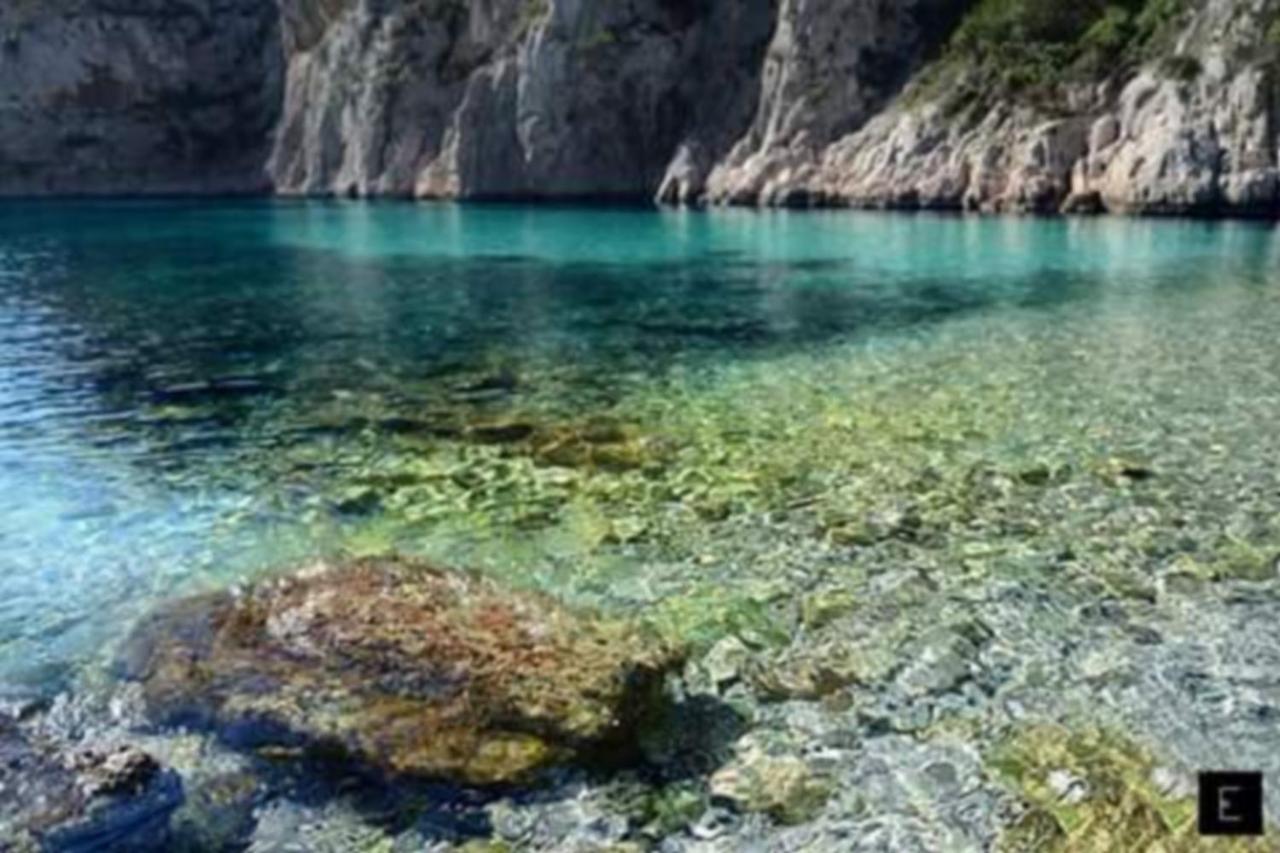 L'Odyssee Bleue Vue Mer Каси Екстериор снимка